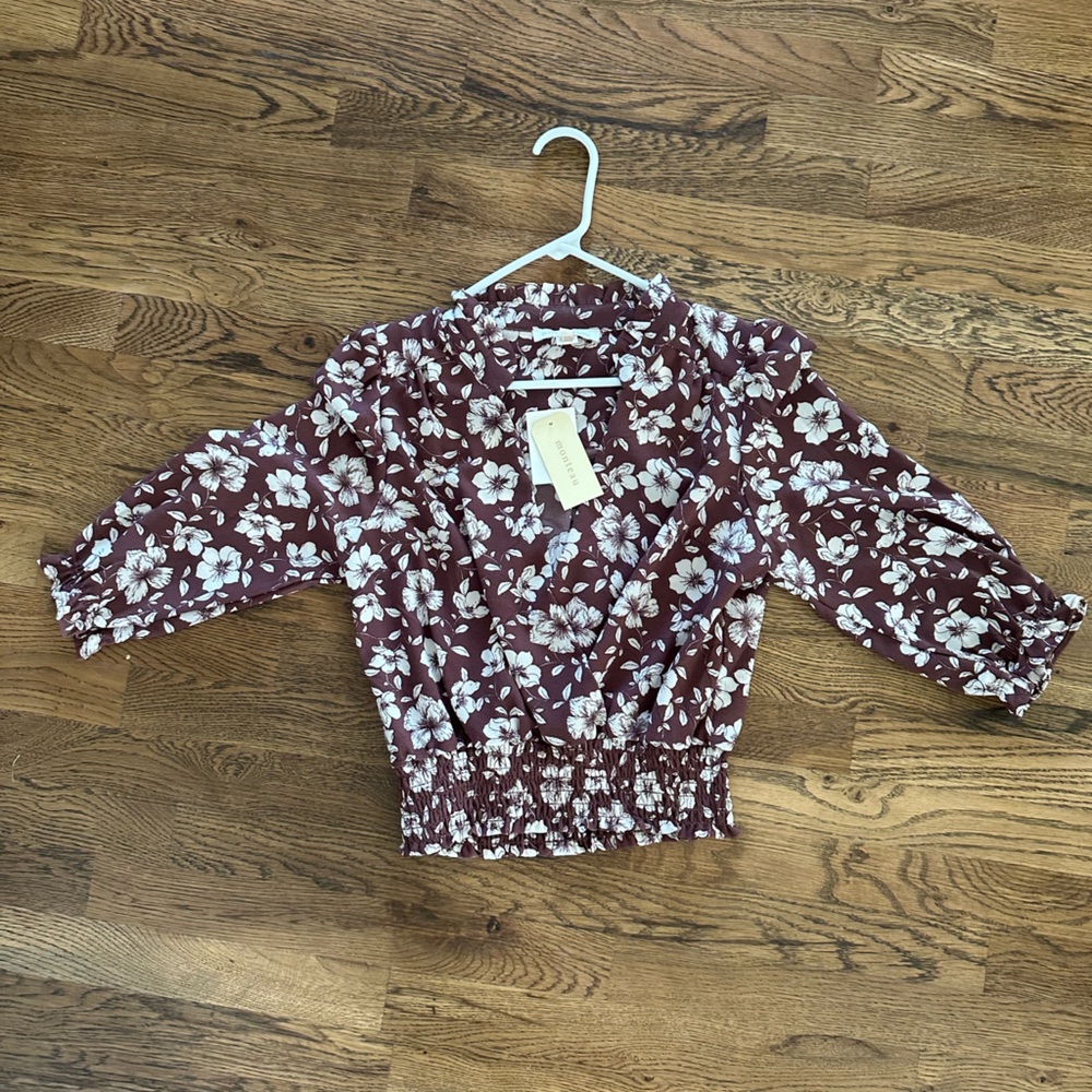 Cropped 3/4 Sleeve blouse